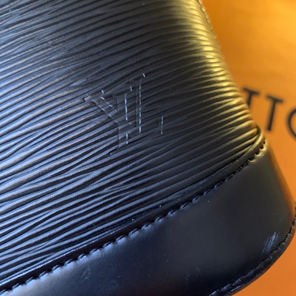 Louis vuitton alma bb epi - Picture 8 of 14